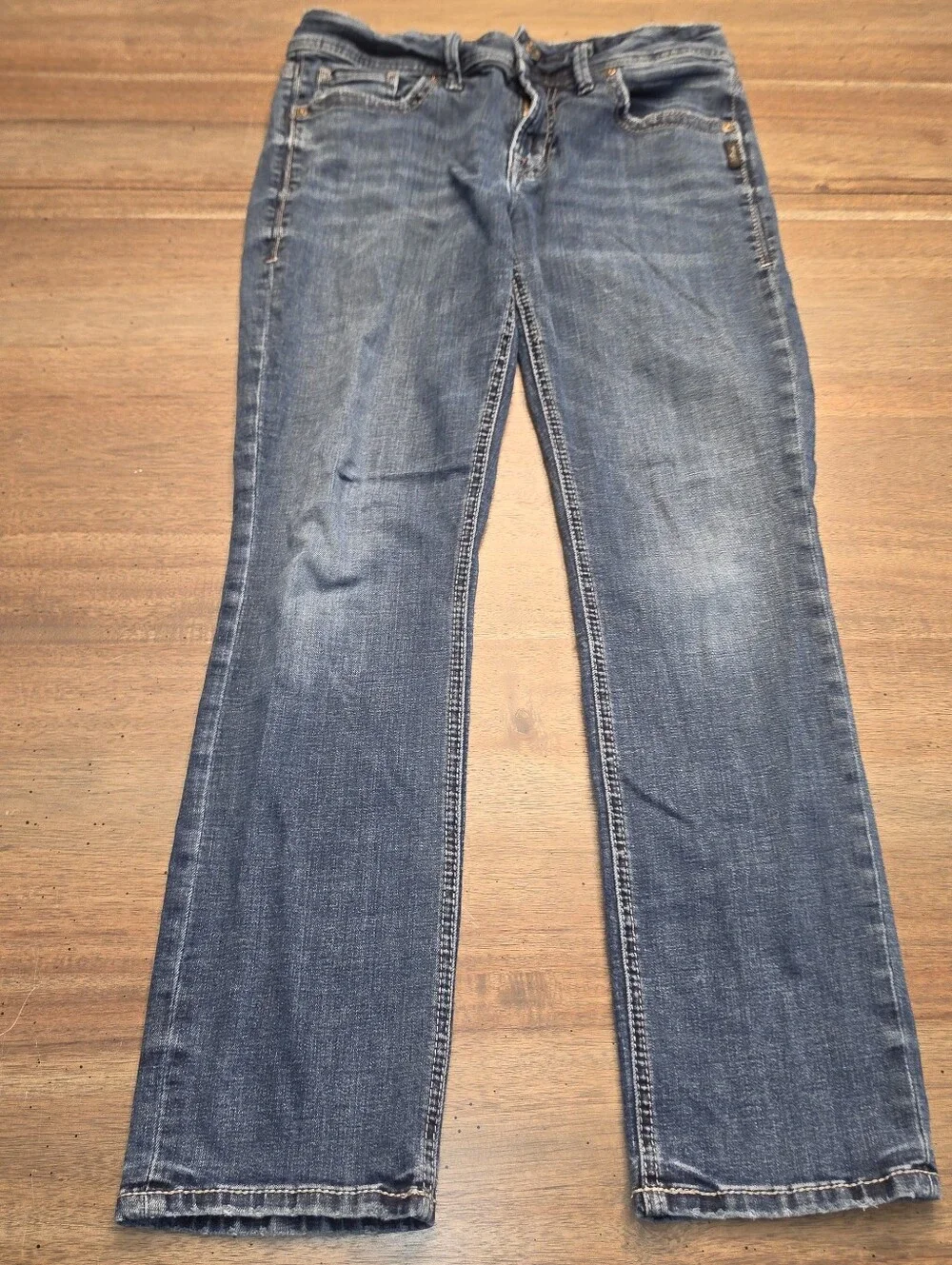 Silver Jeans - Picture 1 of 4